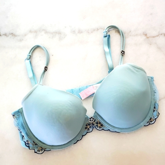 Victoria Secret Angela Ipex Bra 34B Full Coverage Light Blue Embroidered Lace - Picture 2 of 3